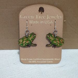 Green Tree Jewelry wooden Frogs